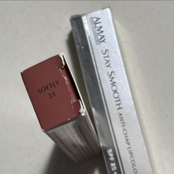 2x ALMAY Stay Smooth Anti-Chap Lipcolor with SPF 25 - Lip Protectant #23 SOFTLY - Picture 1 of 7